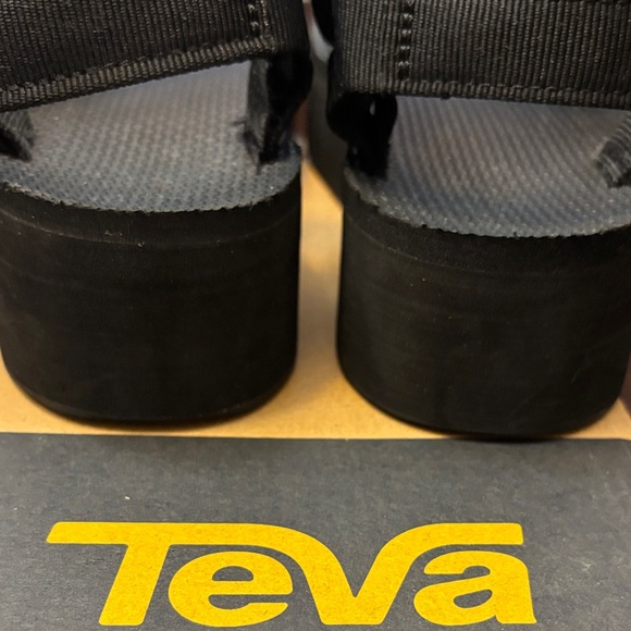 Teva Black Adjustable Strap Sandals - Picture 15 of 16
